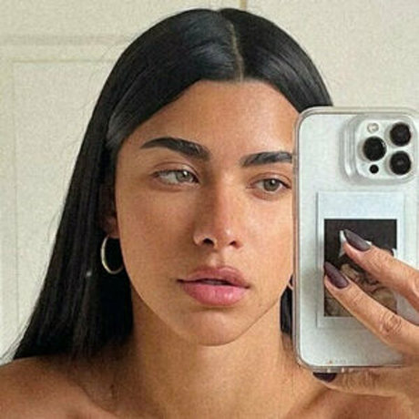 Gabrielle F Maya photo 7