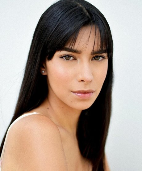 Gabrielle M photo 10