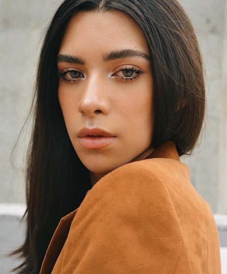 Gabrielle M photo 17