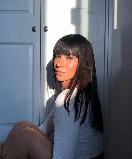 Gabrielle M photo 29