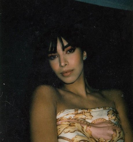 Gabrielle M photo 38