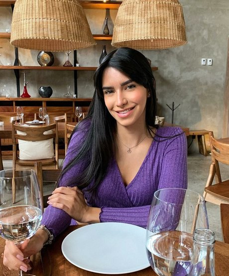 Gabrielle M photo 57