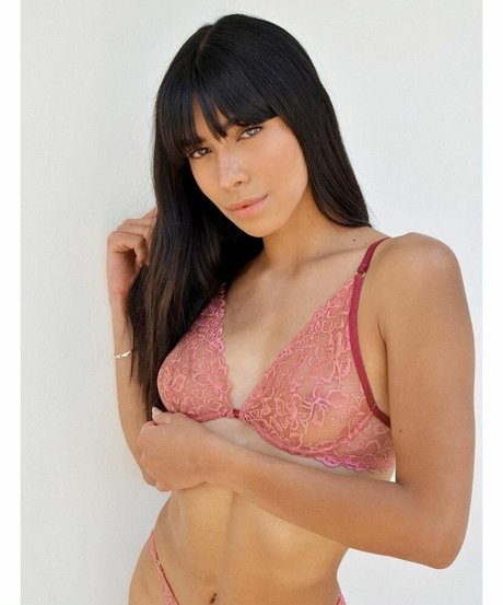 Gabrielle M photo 62