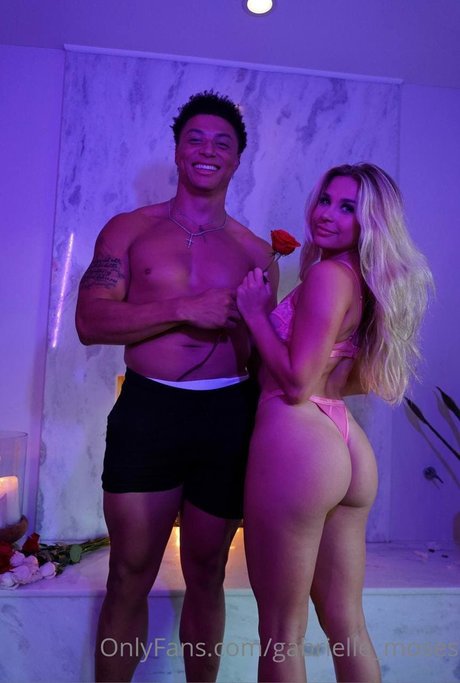 Gabrielle Moses photo 79