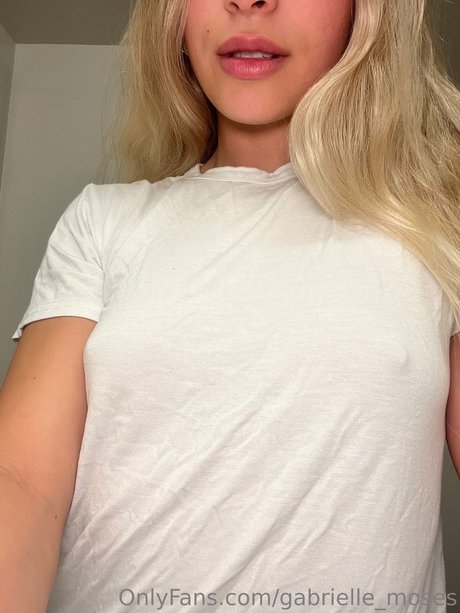 Gabrielle Moses photo 193