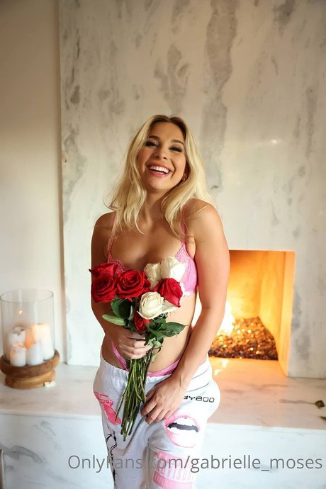 Gabrielle Moses photo 208