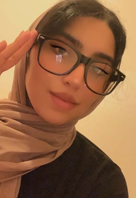 Galinaxgoddess UK Muslim photo 5