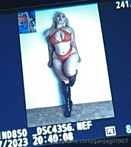 Ganjagirl907 photo 95