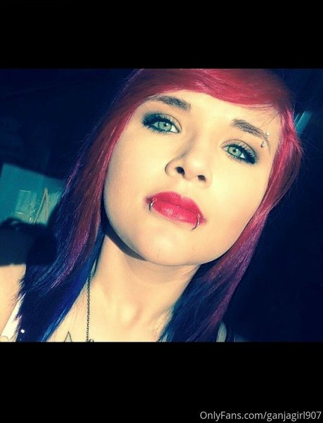 Ganjagirl907 photo 129