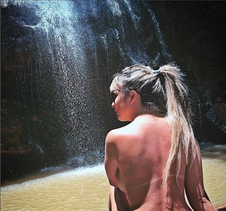 Garotas De Brasilia photo 16