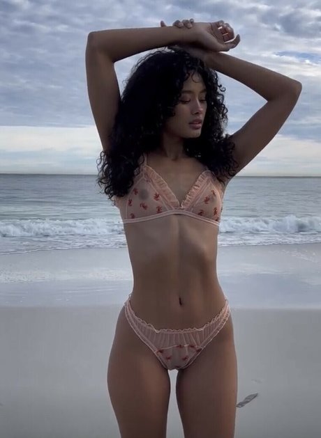 Geenah P photo 6