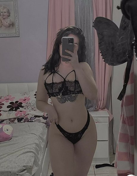 Genesis Cruz photo 45