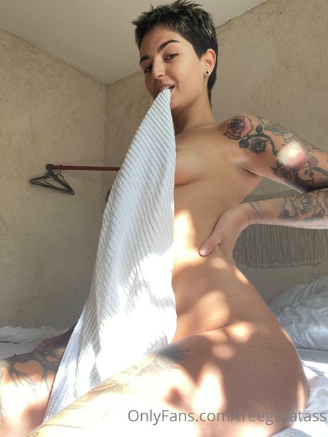 Georgie photo 18