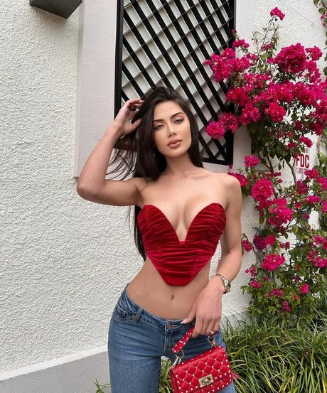 Georgina Mazzeo photo 30