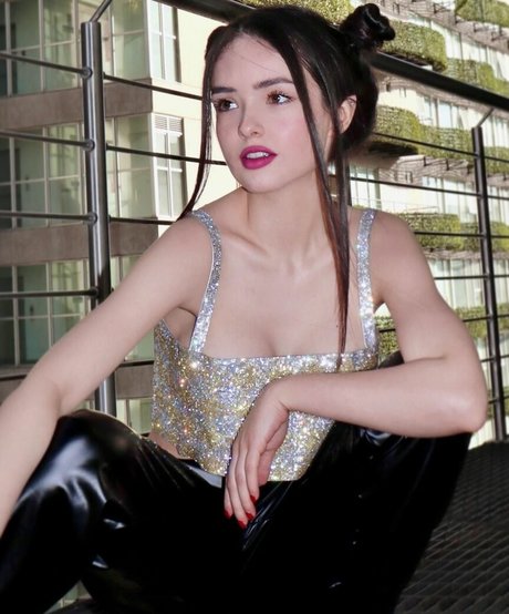 Germaine Colmenares photo 5