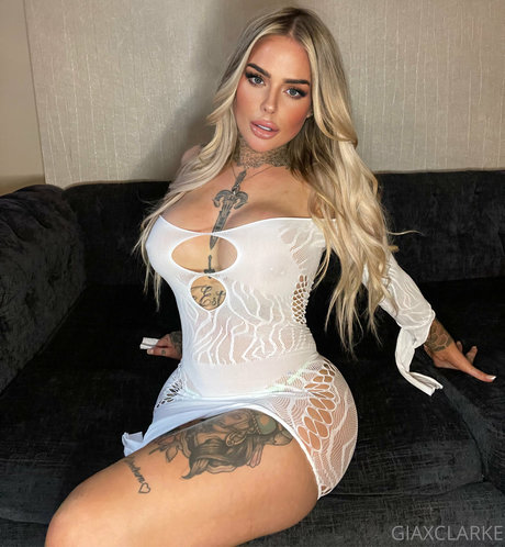 Gia Clarke photo 112