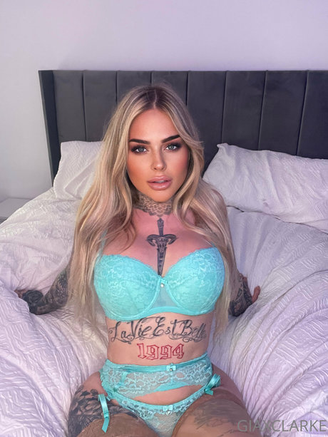 Gia Clarke photo 129
