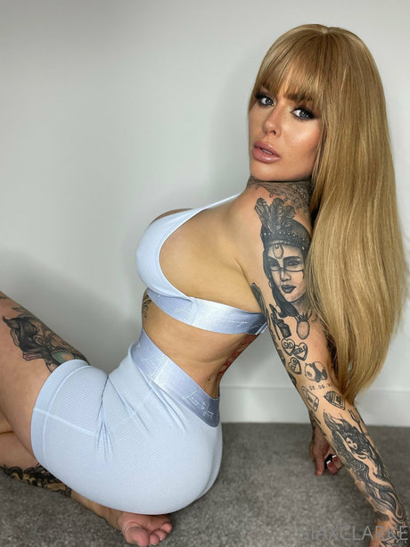 Gia Clarke photo 138