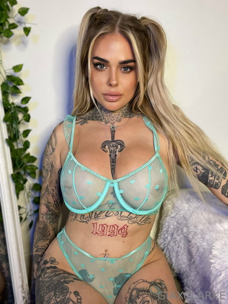 Gia Clarke photo 208