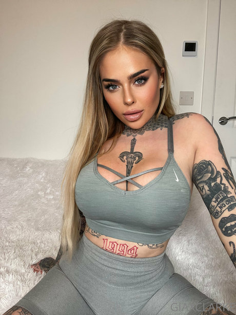 Gia Clarke photo 280