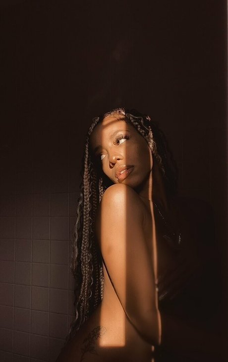 Giana Malise photo 9