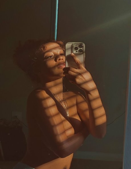 Giana Malise photo 43
