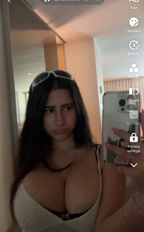 Gianna Jalal photo 2