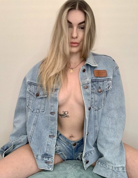 Gillianmichelleeefree photo 12