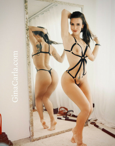 Gina Carla photo 78