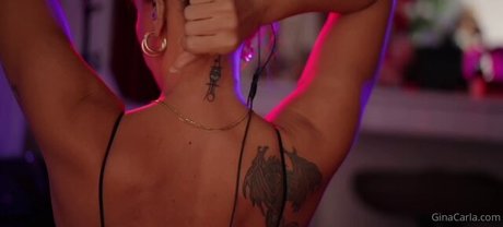 Gina Carla photo 807