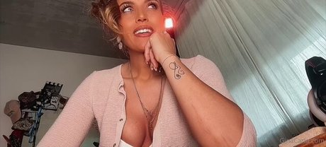 Gina Carla photo 995