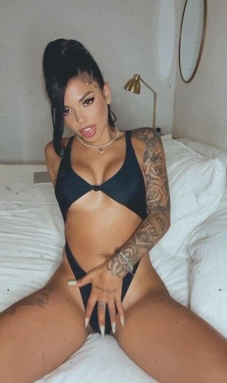 Gina Valentina photo 129