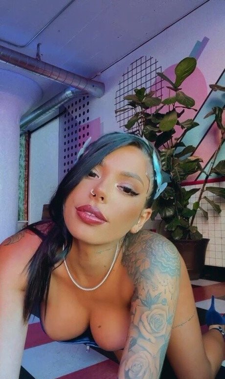 Gina Valentina photo 141