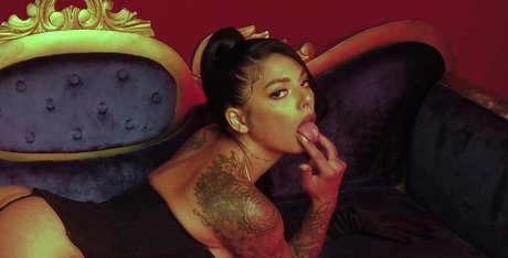 Gina Valentina photo 224