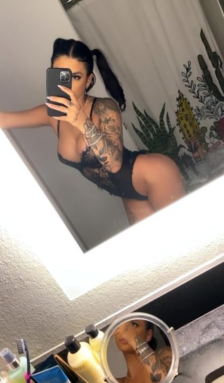 Gina Valentina photo 349
