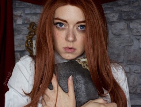 Ginny Di photo 60