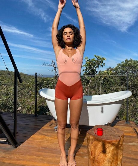 Giovana Cordeiro photo 46