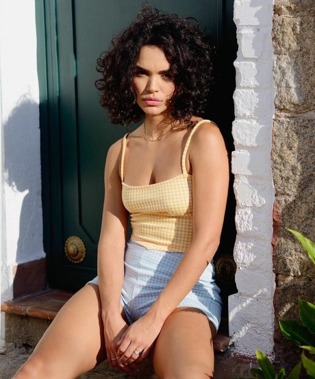 Giovana Cordeiro photo 50