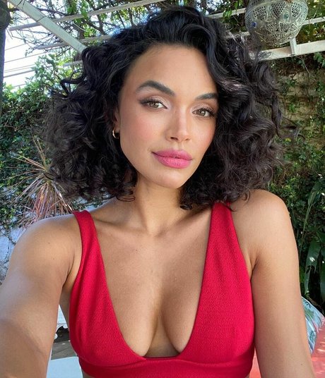 Giovana Cordeiro photo 73