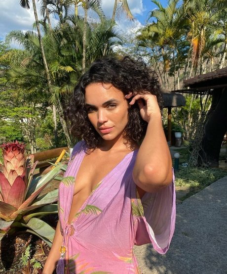 Giovana Cordeiro photo 82