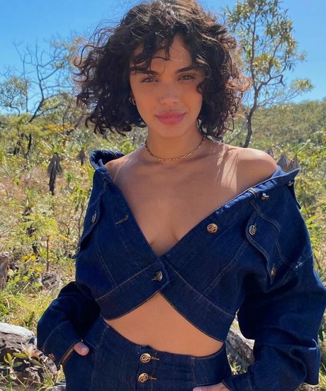 Giovana Cordeiro photo 84