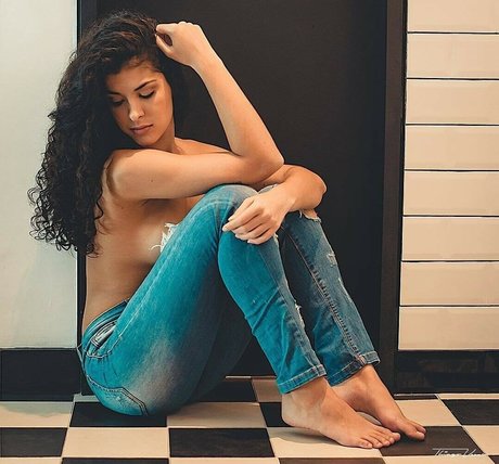 Giovana Fagundes photo 8