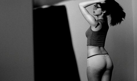 Girlfriend Reviews photo 17