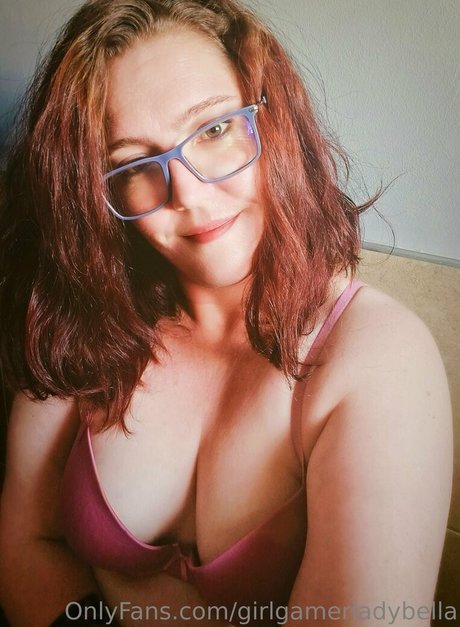 Girlgamerladybella photo 20