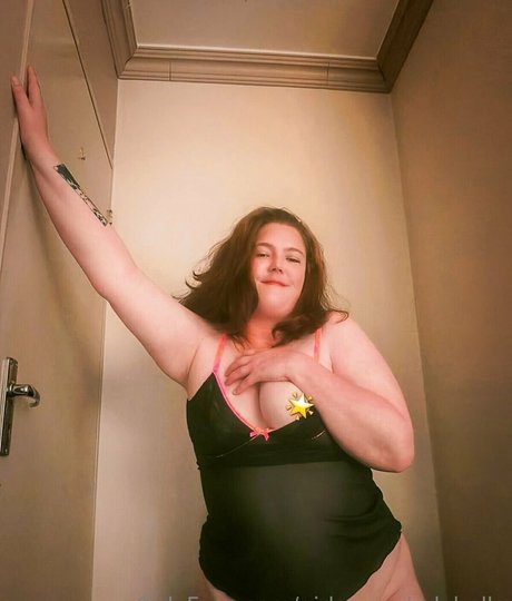 Girlgamerladybella photo 63