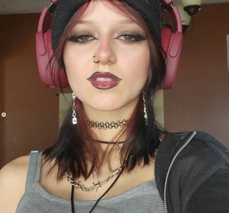 Girlwithasubie photo 3