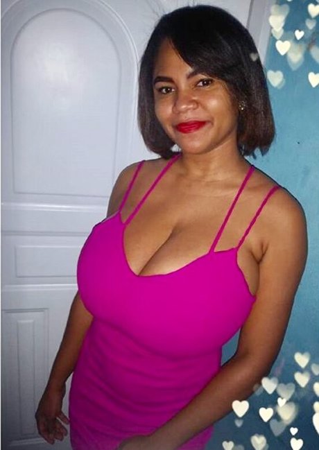 Gisselle F photo 42