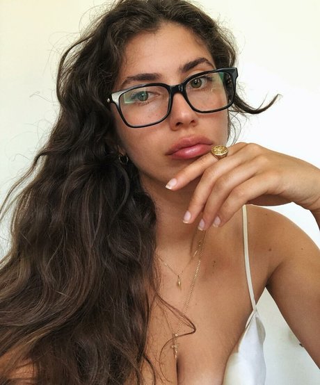Giulia photo 333