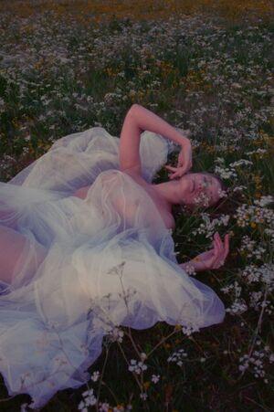 Gloria ASMR photo 36