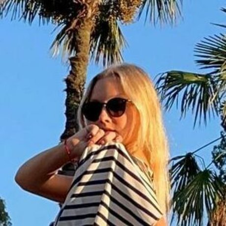 Gloria Legs photo 21